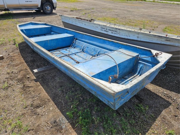 #2531-•-14'-flat-bottom-aluminum-boat-image-2