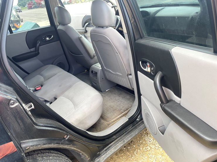 2005-saturn-vue-image-16
