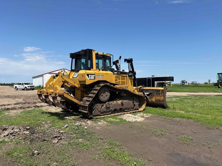 caterpillar-d6t-image-7