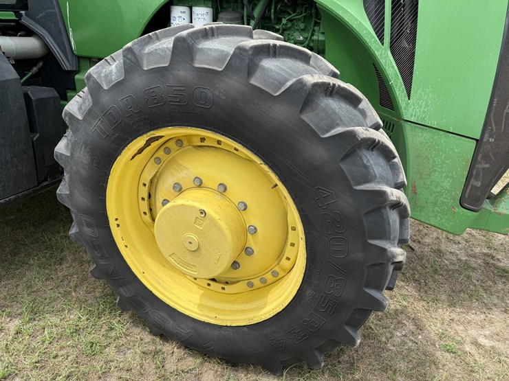 2014-john-deere-8270r-image-4