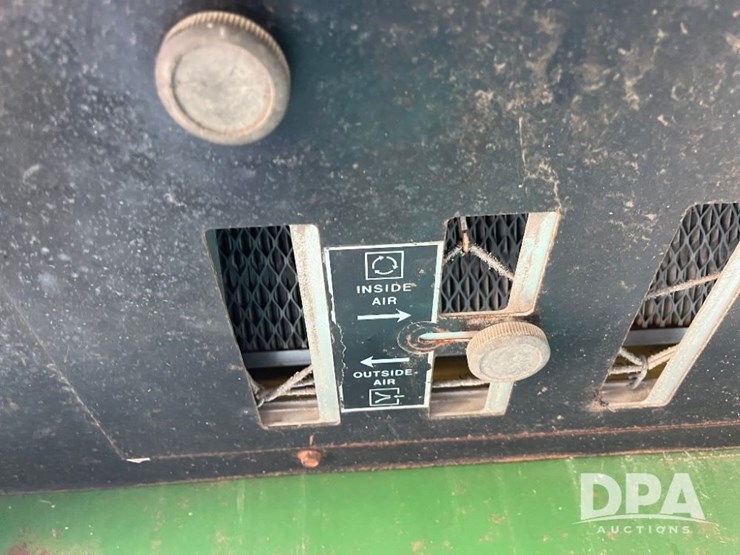 john-deere-4620-image-79