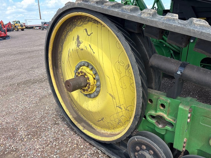 2014-john-deere-8335rt-image-15