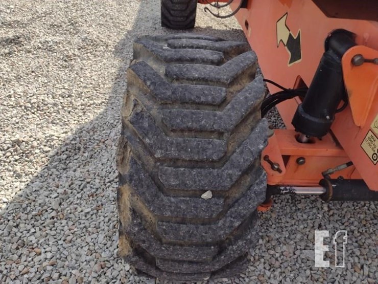 2009-jlg-800a-image-19