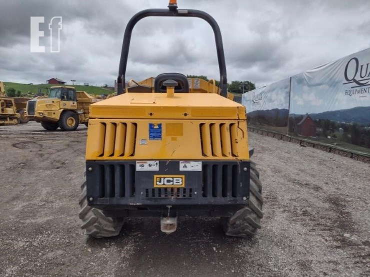 2017-jcb-6tst-image-4