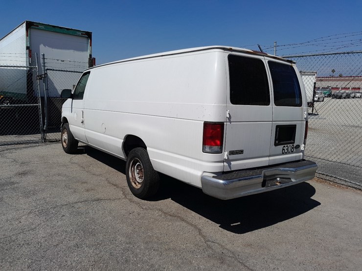 ford-e250-image-3