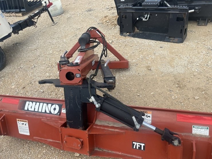 rhino-850-image-12