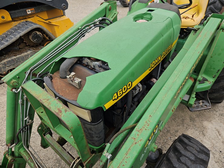 1998-john-deere-4600-image-7