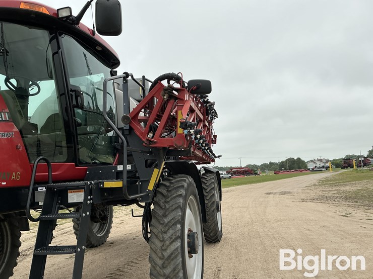 2016-case-ih-patriot-4440-image-10