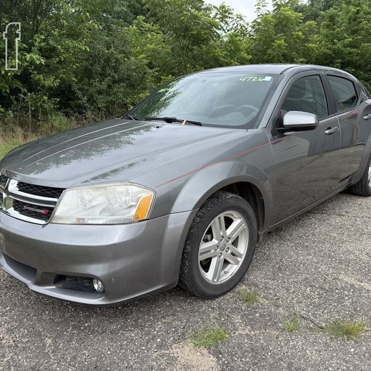 2013 DODGE AVENGER