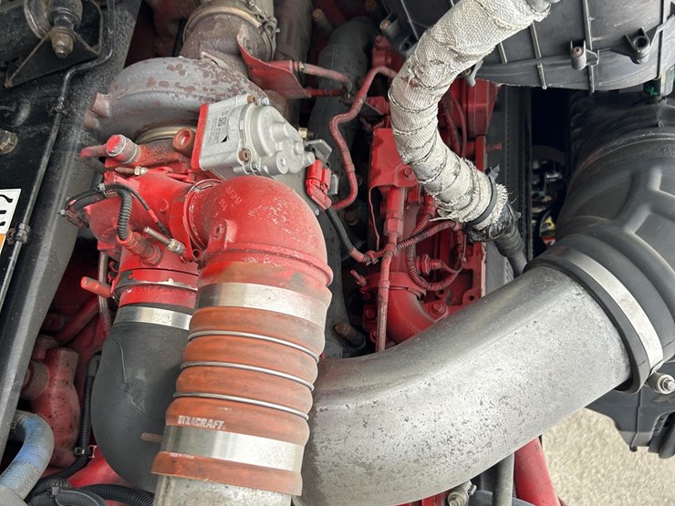 2018-kenworth-t680-image-40