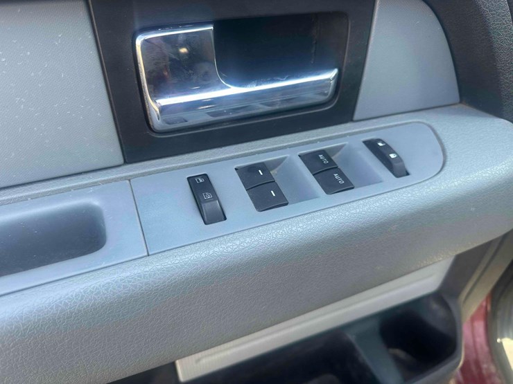 2014-ford-f150-image-19