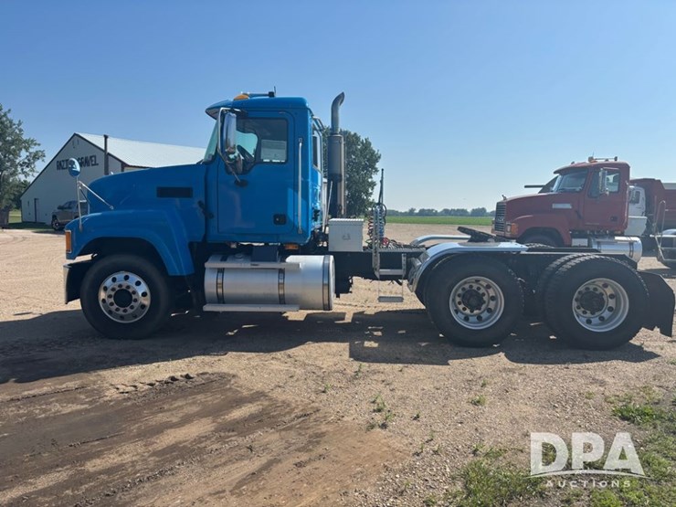 2006-mack-chn613-image-16