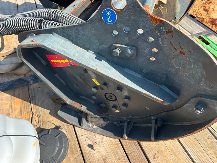 deere-60g-image-6