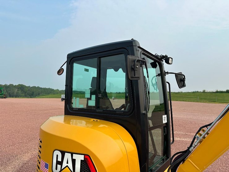 2020-caterpillar-303-image-15