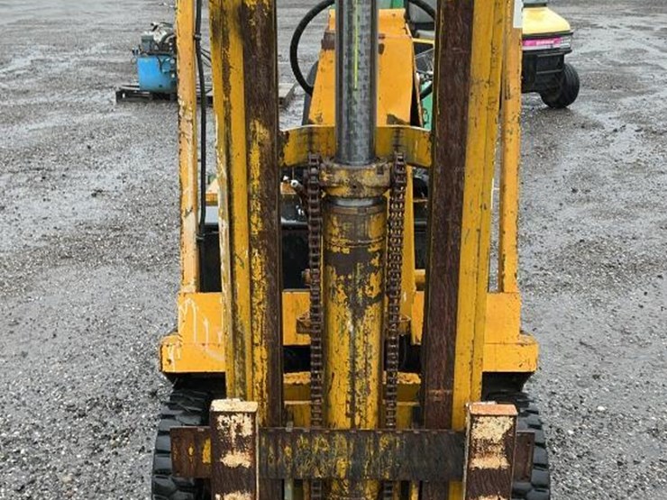 #1352-•-clark-electric-towmotor-image-16