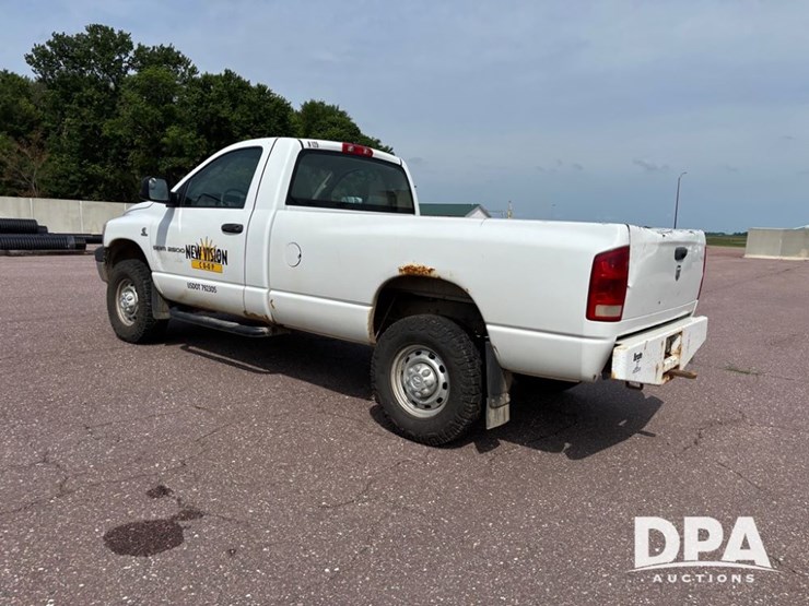 2006-dodge-ram-2500-image-16
