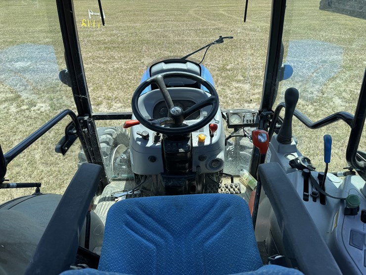 new-holland-boomer-47-image-8