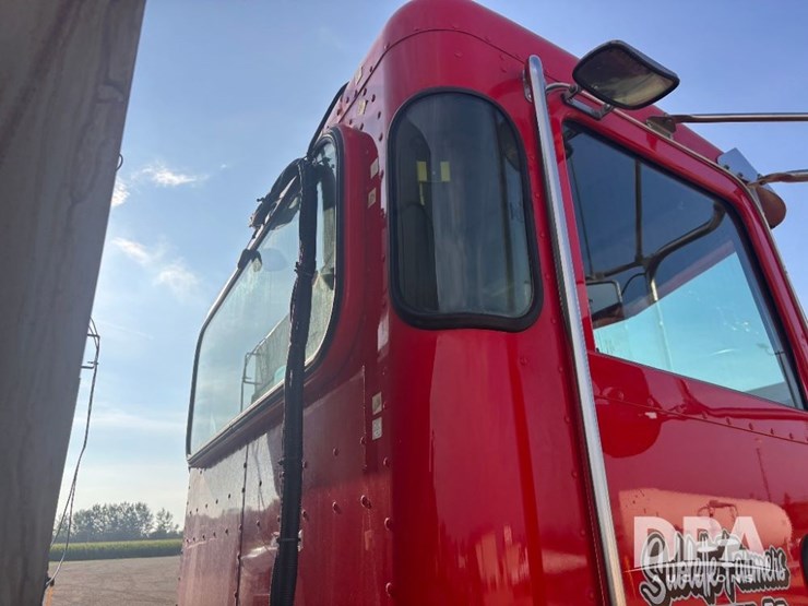 2018-stahly-peterbilt-image-54