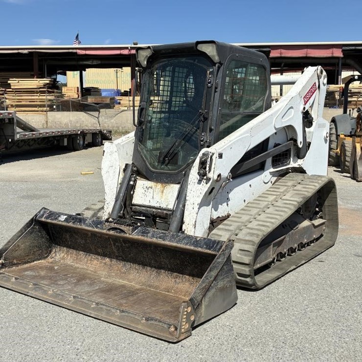 2018 BOBCAT T740