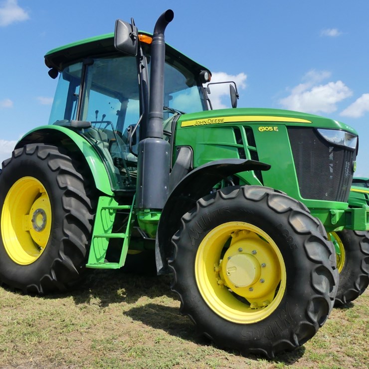 2020 JOHN DEERE 6105E