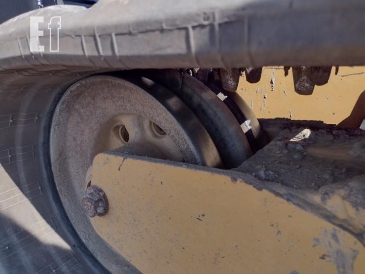 2020-caterpillar-299d3-xe-image-34