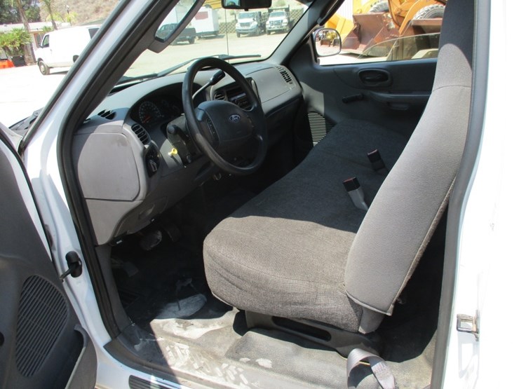 2003-ford-f150-xl-image-7
