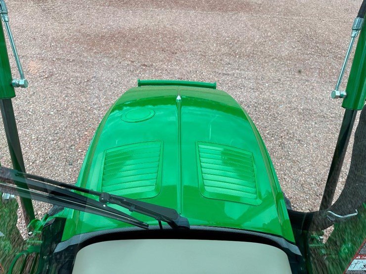 2022-john-deere-3033r-image-47