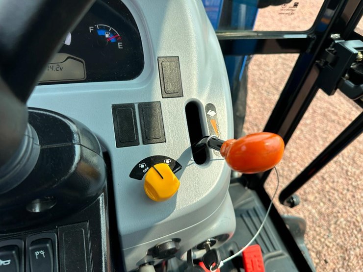 2020-new-holland-boomer-40-image-43