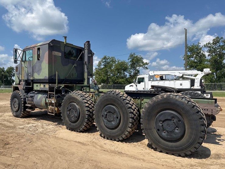 2000-oshkosh-m1070-image-8