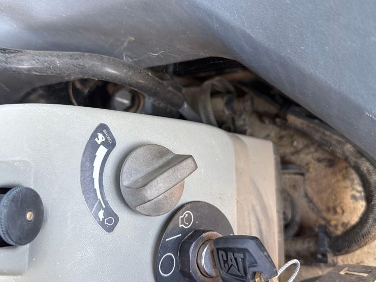 2017-caterpillar-305.5e2-cr-image-37