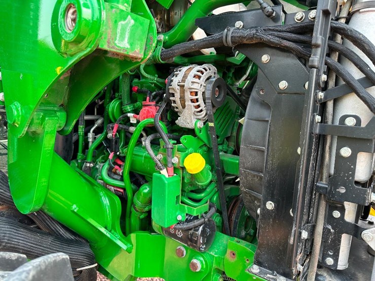 2020-john-deere-5075e-image-42