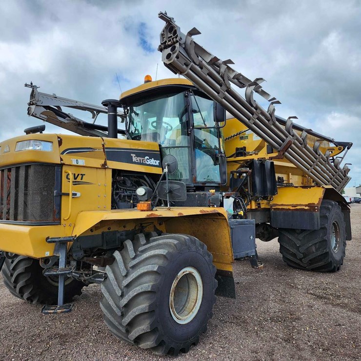 Terra Gator 8400 Applicator