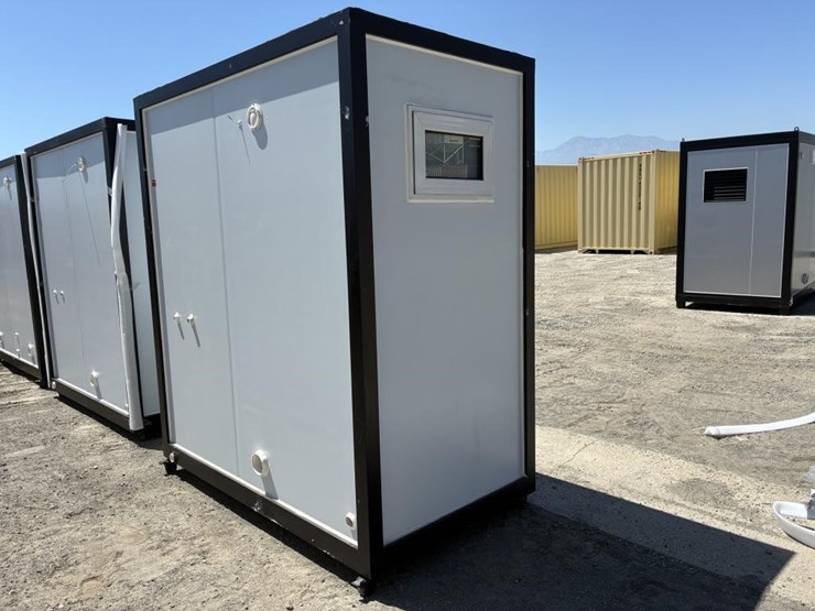 49"x87"x98"-portable-restroom-w/-shower-image-3