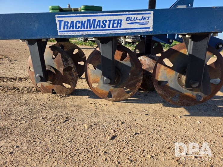 blu-jet-track-master-image-3