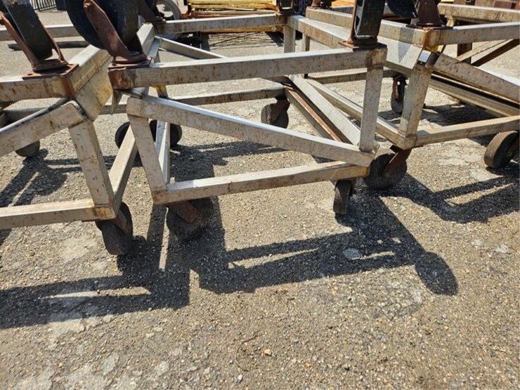 #2581-•-(2)-rolling-carts-image-5