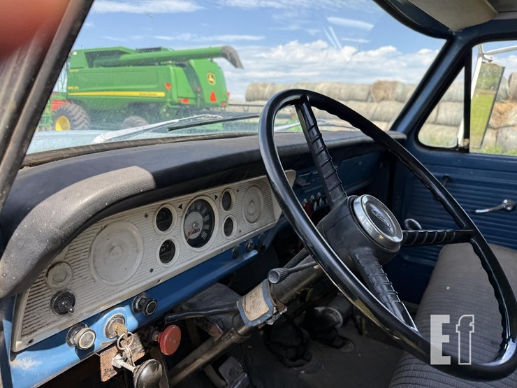 1967-ford-600-image-13