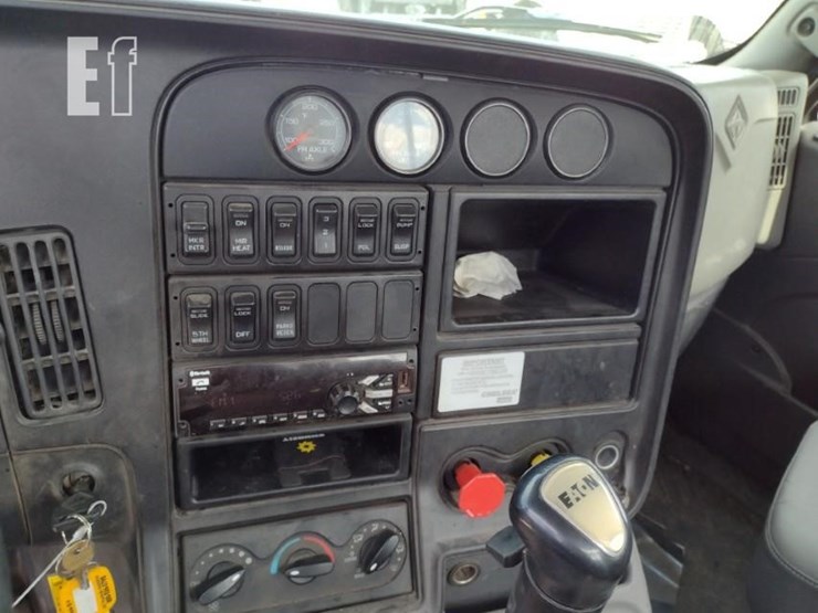 2015-international-prostar-image-13