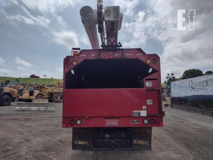 2017-international-durastar-4300-image-4