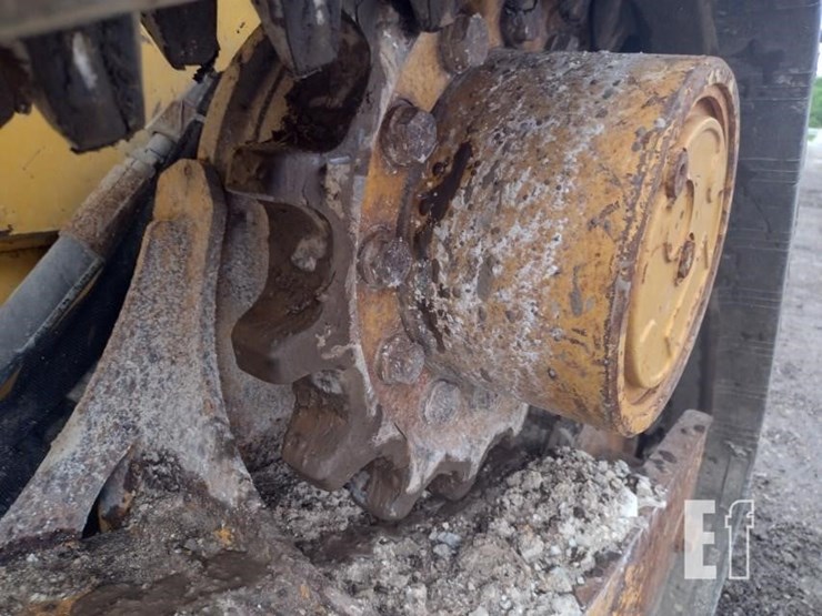 2012-caterpillar-259b3-image-21