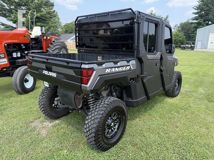 2022-polaris-ranger-crew-image-4