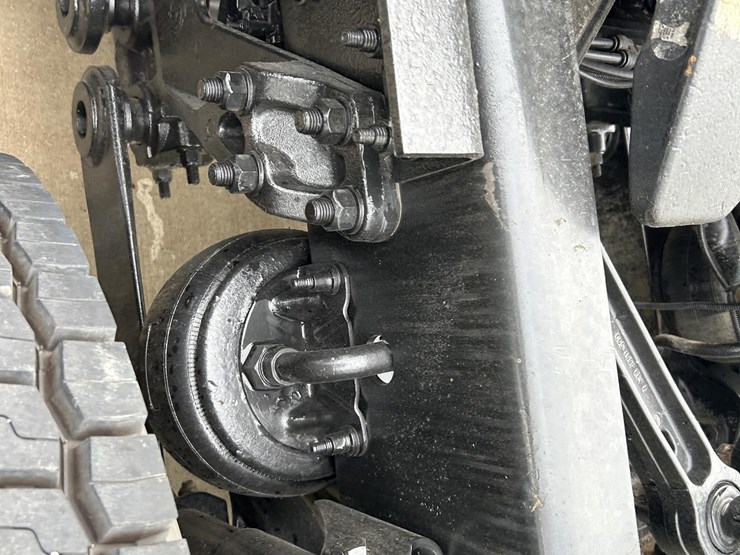2020-kenworth-t800-image-7