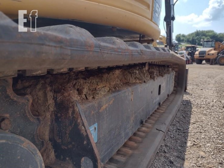2022-deere-50g-image-39
