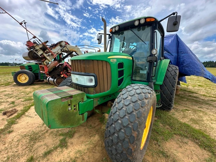 2010-john-deere-6230-premium-image-2