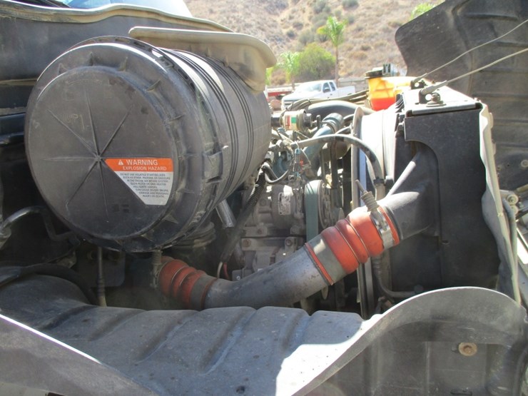2007-international-durastar-4400-image-5