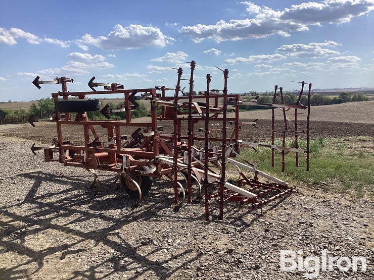 wil-rich-20'-field-cultivator-image-7