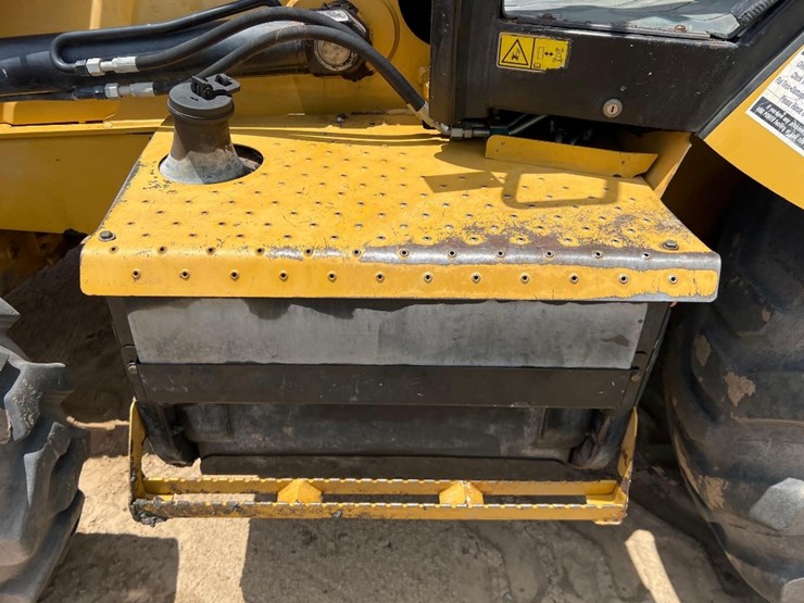 2013-caterpillar-420f-image-20