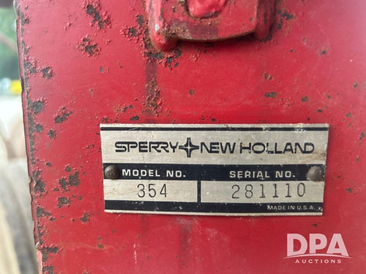 new-holland-354-image-38