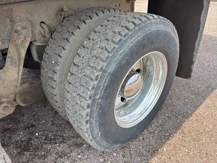 2003-kenworth-t800-image-41