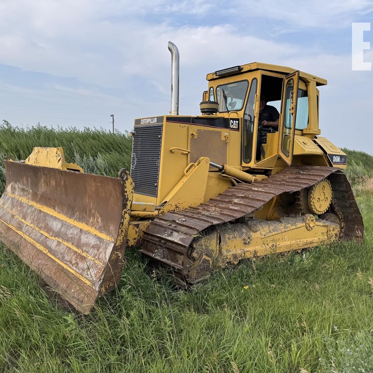 CATERPILLAR D6M