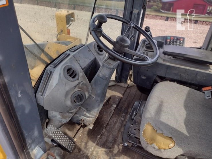 2025-deere-544kii-image-13